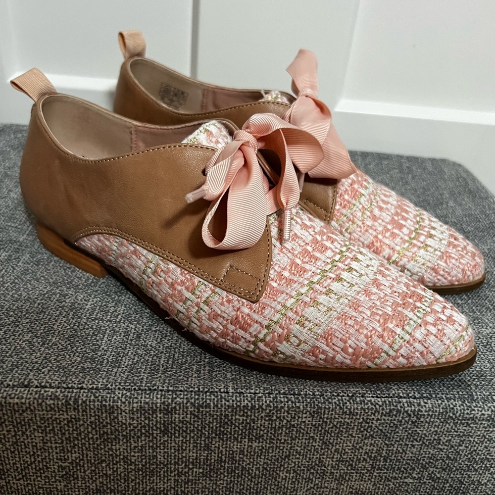 Kelsi Dagger pink oxfords